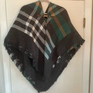 *NWT* Women’s shawl